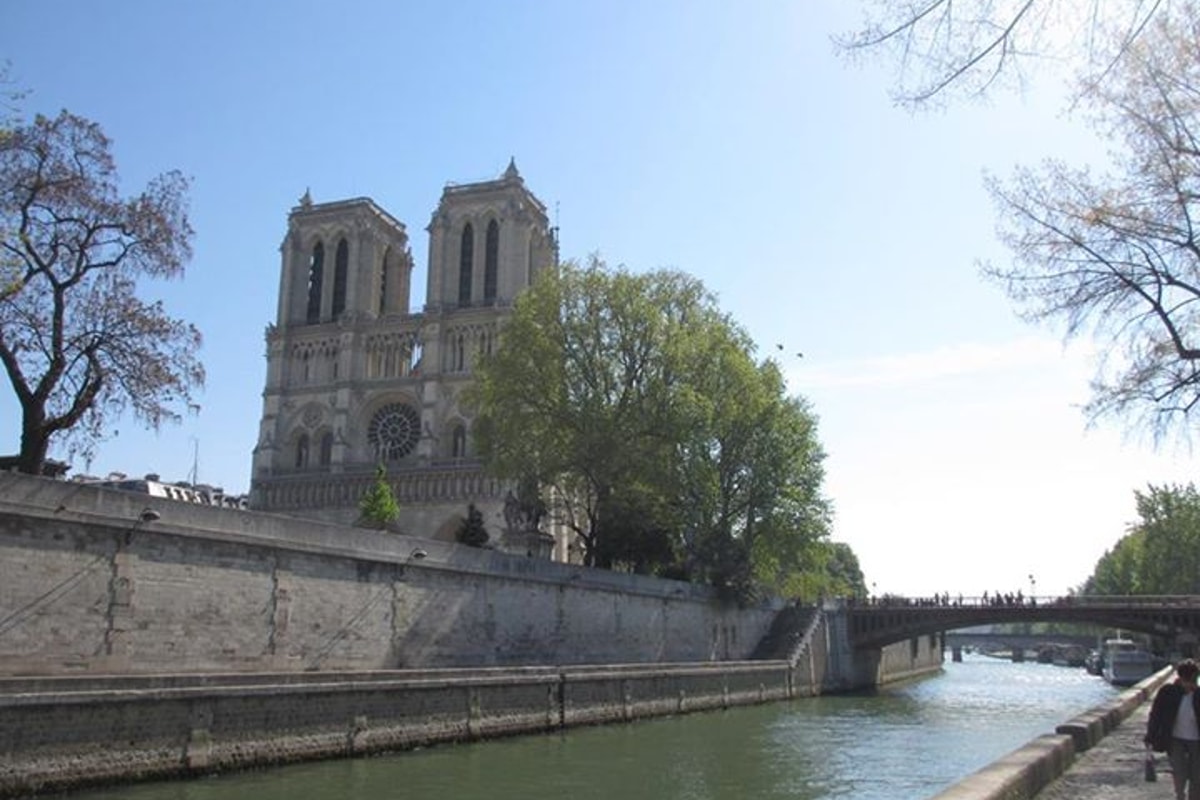 1 day in Paris