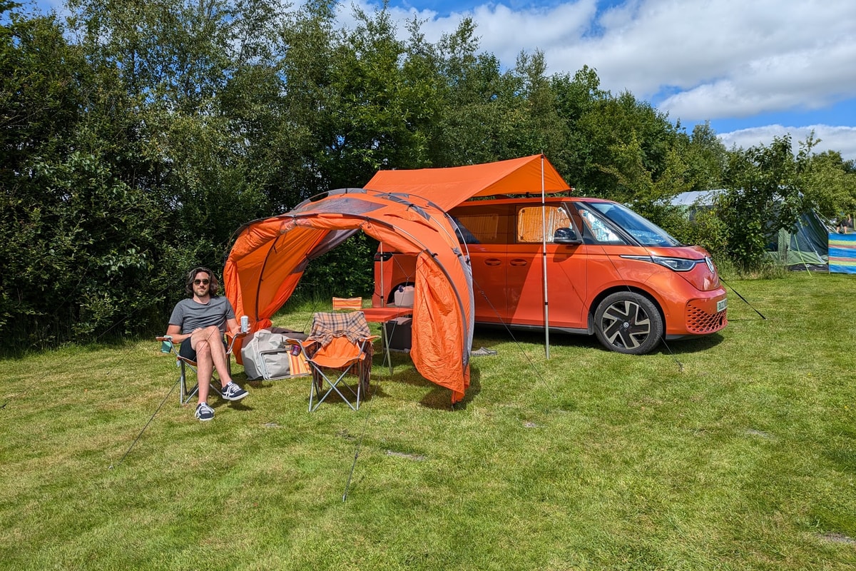 Camping at Ten Acres Vineyard, Devon