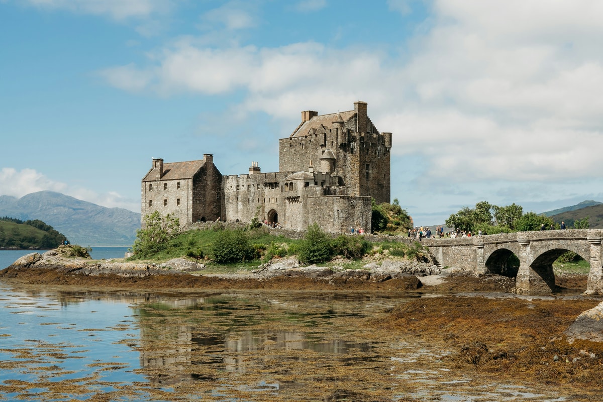 Visit Eilean Donan Castle 6