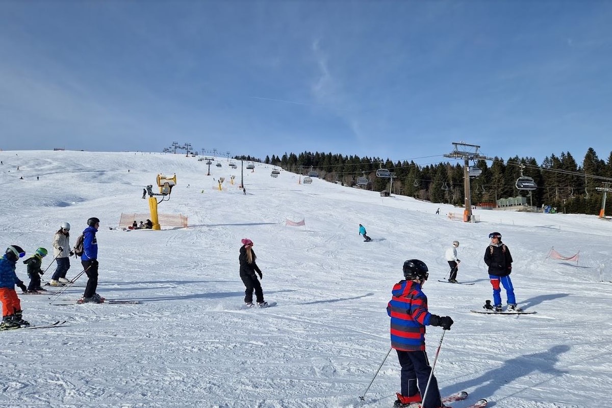 skiing