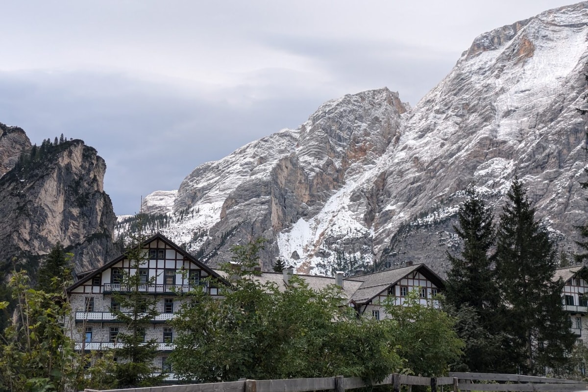 how to visit Lago di Braies / Pragser Wildsee