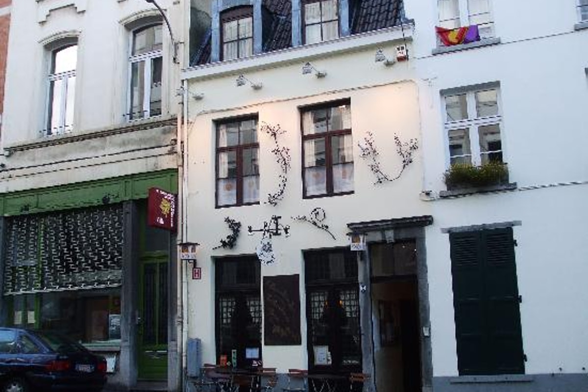 la-fleur-en-papier-dore