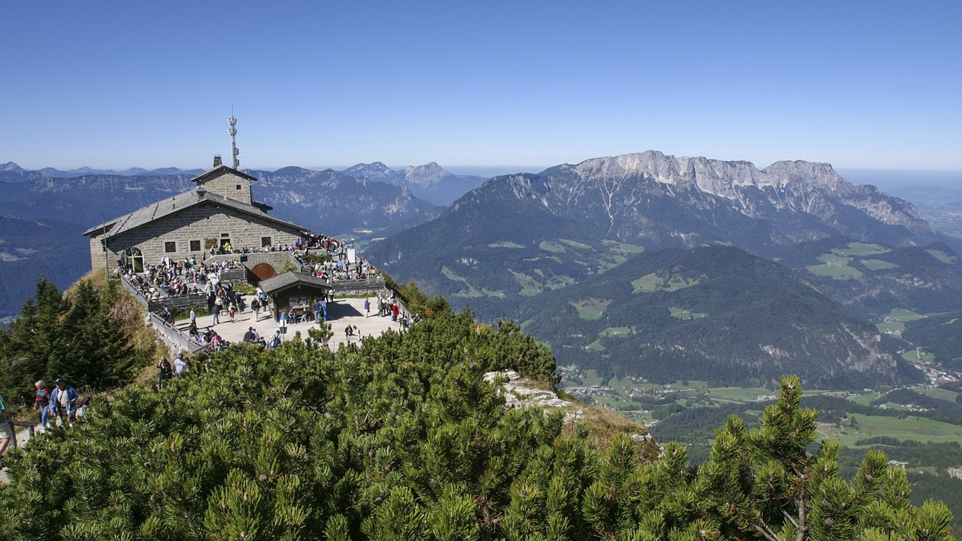 How to Visit Hitler's Eagle's Nest (Kehlsteinhaus)