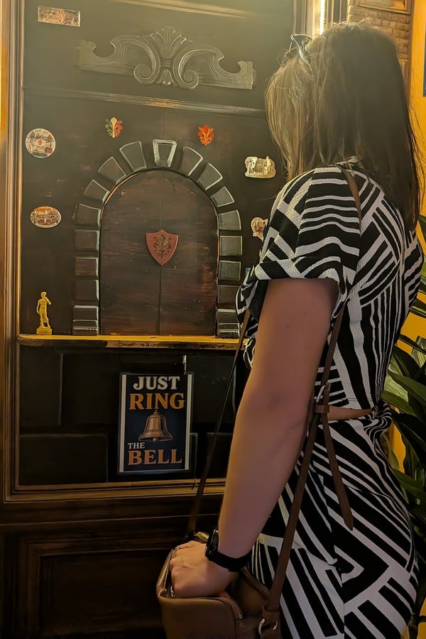 Which wine windows to visit in Florence