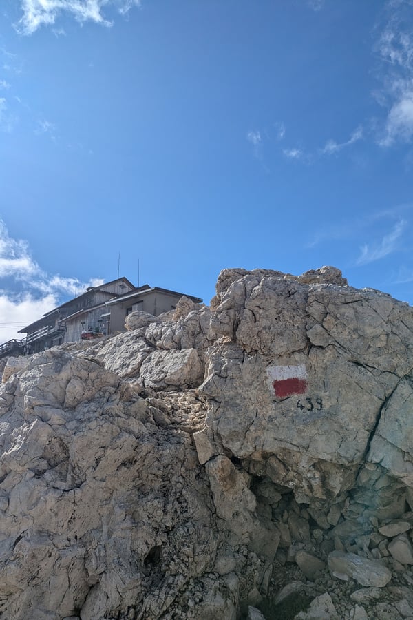 hike to Rifugio Nuvolau
