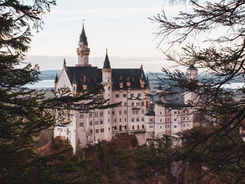 How to visit Neuschwanstein Castle + the best photo spots